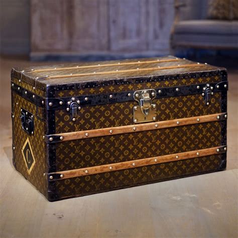 louis vuitton cosmetic trunk|louis vuitton original trunk.